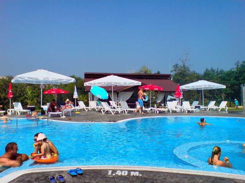 Hotel Chinar Chissarja Exterior foto