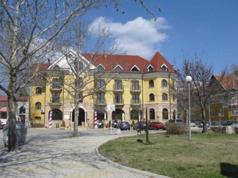 Hotel Chinar Chissarja Exterior foto
